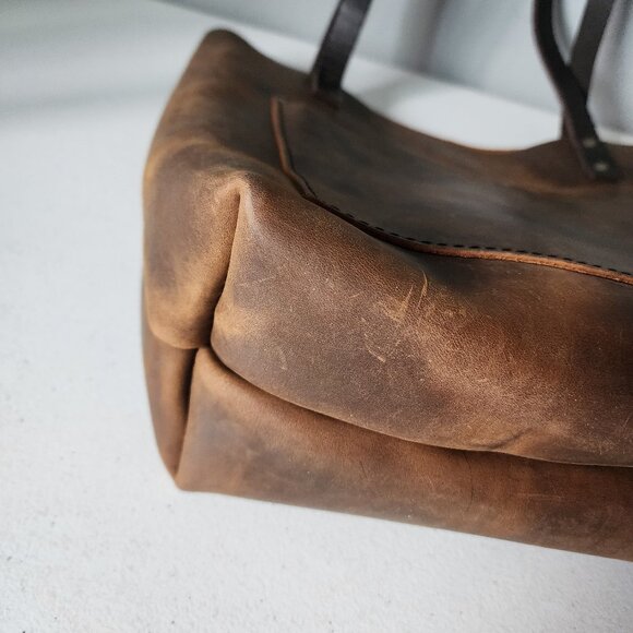 Portland Leather Goods Tote "EUC" - Picture 8 of 16